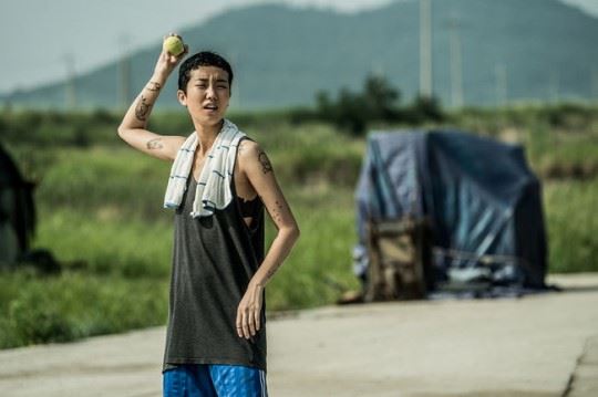 이주영은 영화 '독전' 속 농아 캐릭터 연기를 위해 3~4개월간 수화를 배웠다(사진=NEW)