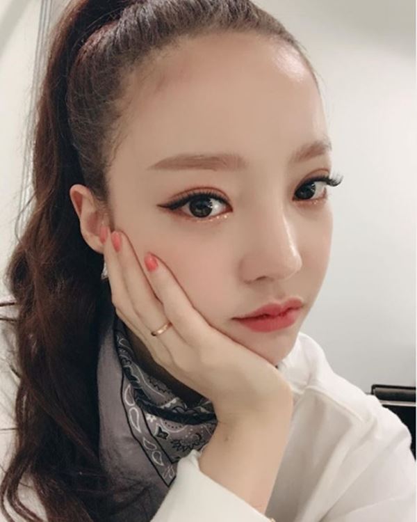 (사진=구하라 안검하수 밝힌 사진. SNS 캡처)