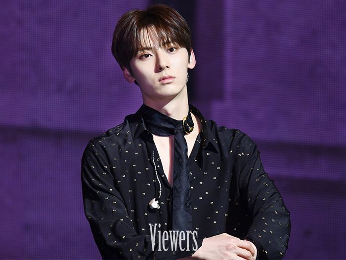 황민현 잘생겼다